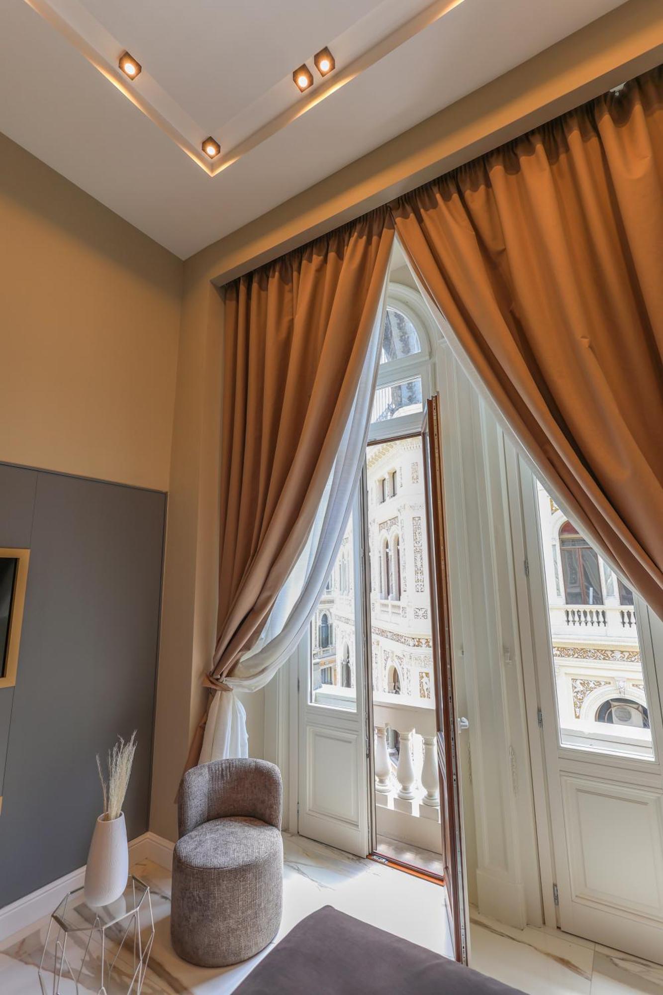 Maison San Carlo Luxury Suites Neapel Exterior foto